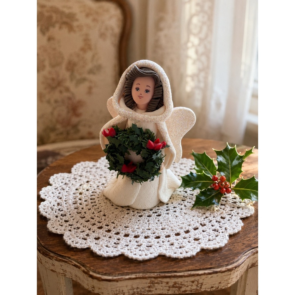 The Kneeded Angels Holly‎ Carol A Graziano Handcrafted Resin Figurine with Box